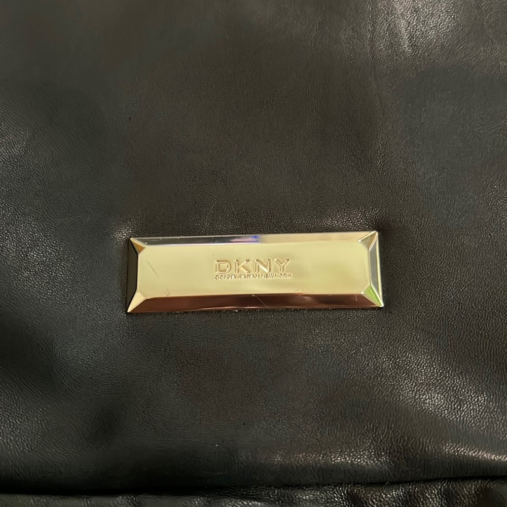 DKNY Black Leather Shoulder Bag - Picture 10 of 10